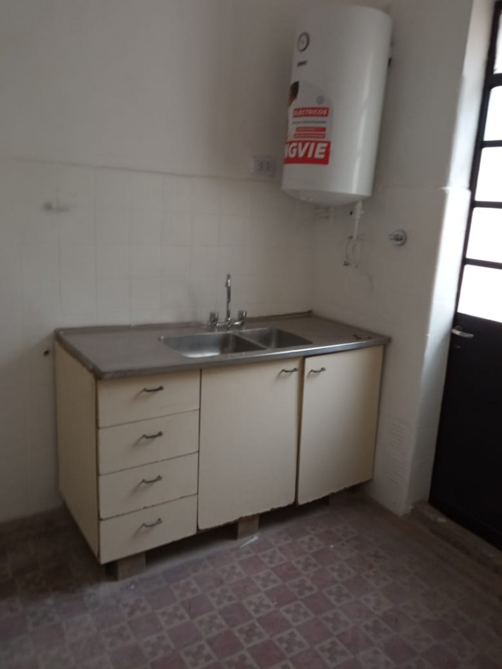 ADMINISTRACIONES Y MANDATOS - VENDE PROPIEDAD