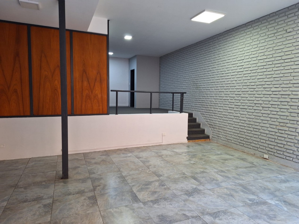 ADMINISTRACIONES Y MANDATOS - VENDE OFICINAS