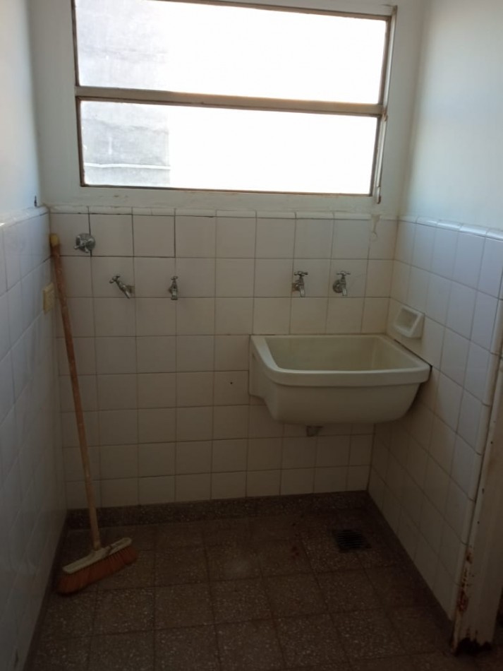 ADMINISTRACIONES Y MANDATOS - VENDE - 2 DORMITORIOS