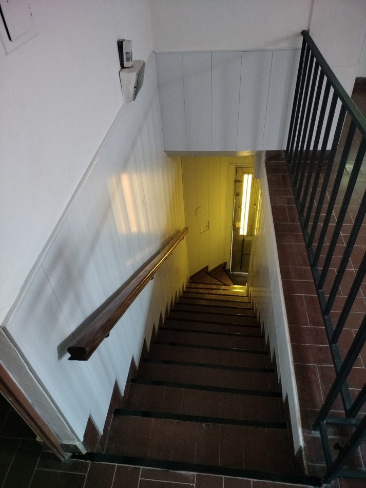 ADMINISTRACIONES Y MANDATOS - ALQUILA - PLANTA ALTA - 2 DORMIT