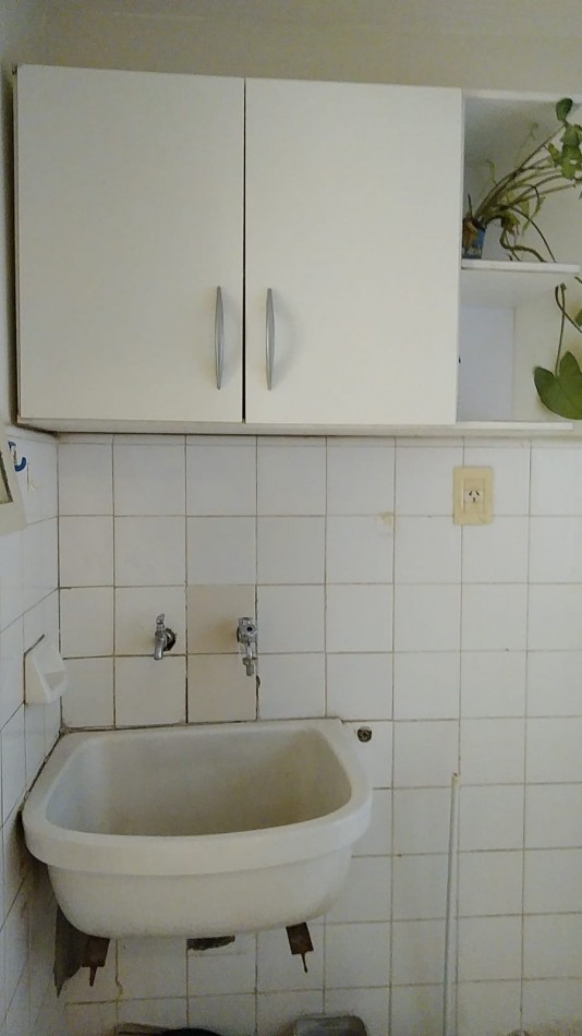 ADMINISTRACIONES Y MANDATOS - VENDE - 