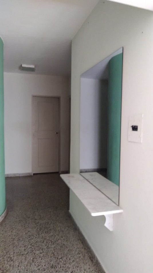 ADMINISTRACIONES Y MANDATOS - VENDE - 