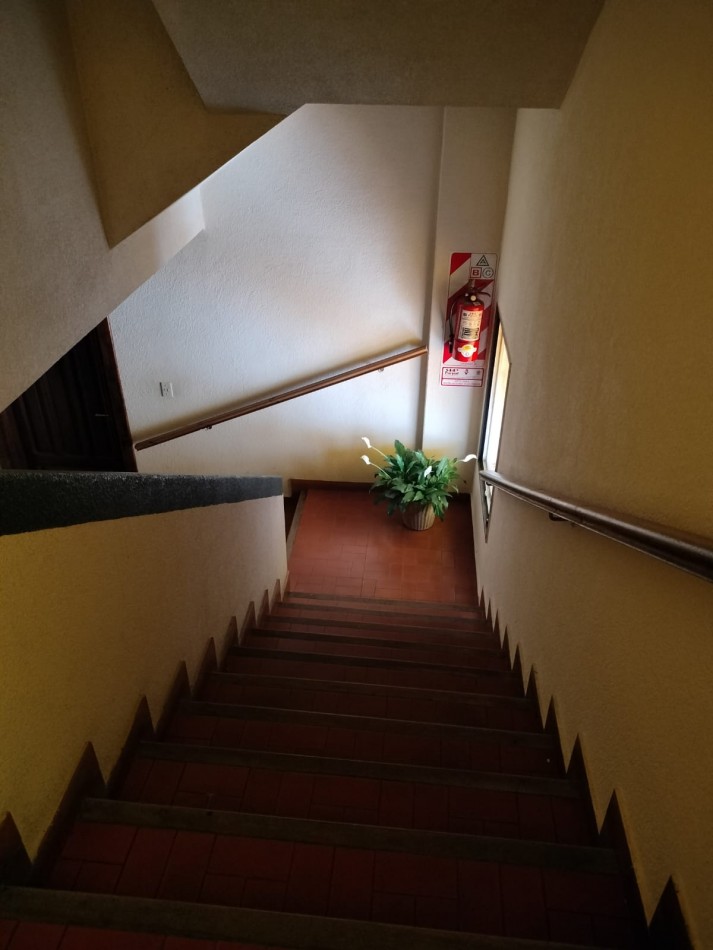 ADMINISTRACIONES Y MANDATOS - VENDE - 3 DORMIT