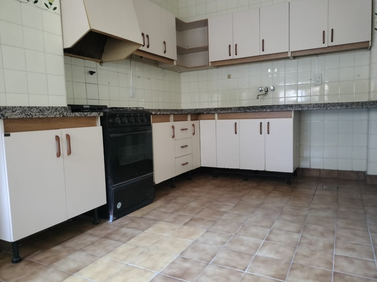 ADMINISTRACIONES Y MANDATOS - VENDE - 3 DORMIT