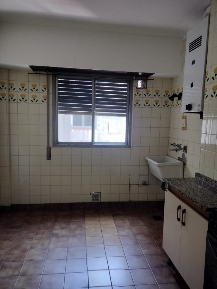 ADMINISTRACIONES Y MANDATOS - VENDE - 3 DORMIT