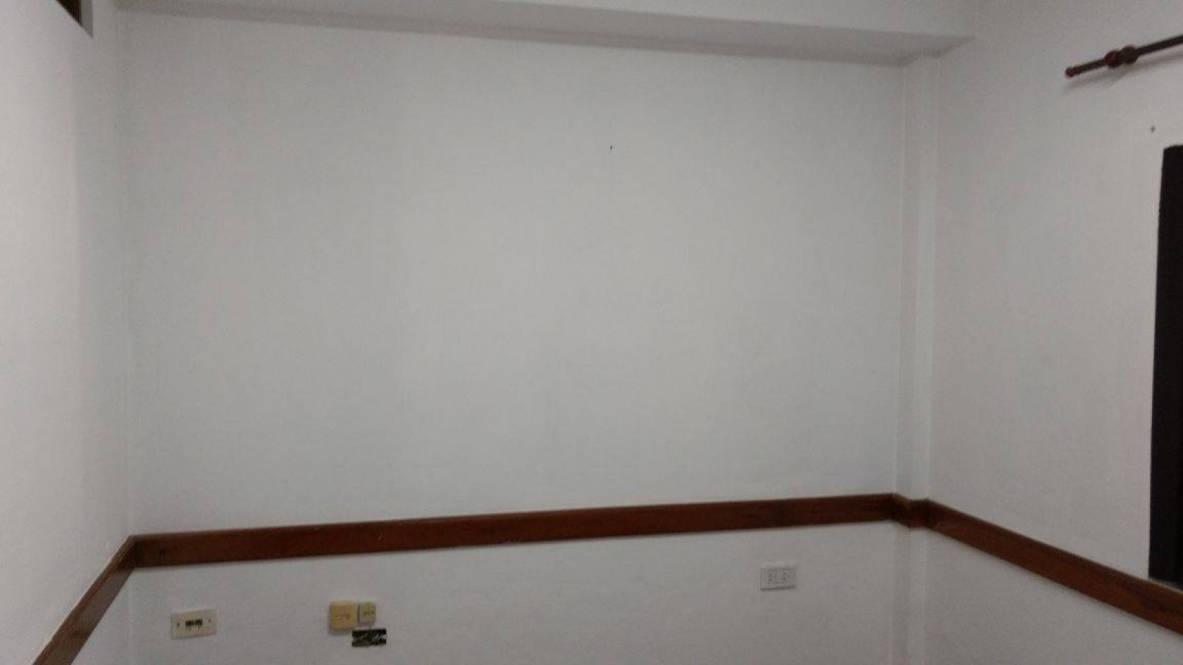 ADMINISTRACIONES Y MANDATOS - ALQUILA - LOCAL COMERCIAL