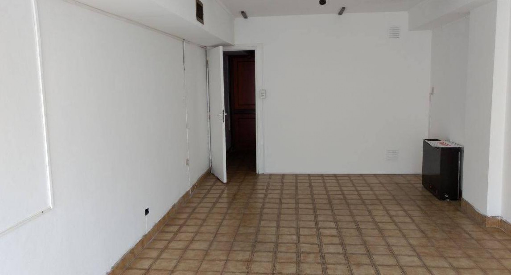 ADMINISTRACIONES Y MANDATOS - ALQUILA - LOCAL COMERCIAL