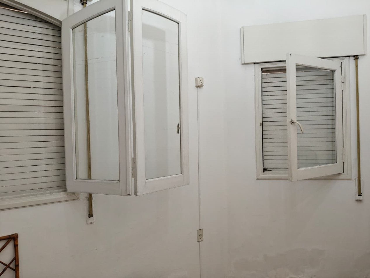 ADMINISTRACIONES Y MANDATOS - ALQUILA - OFICINAS