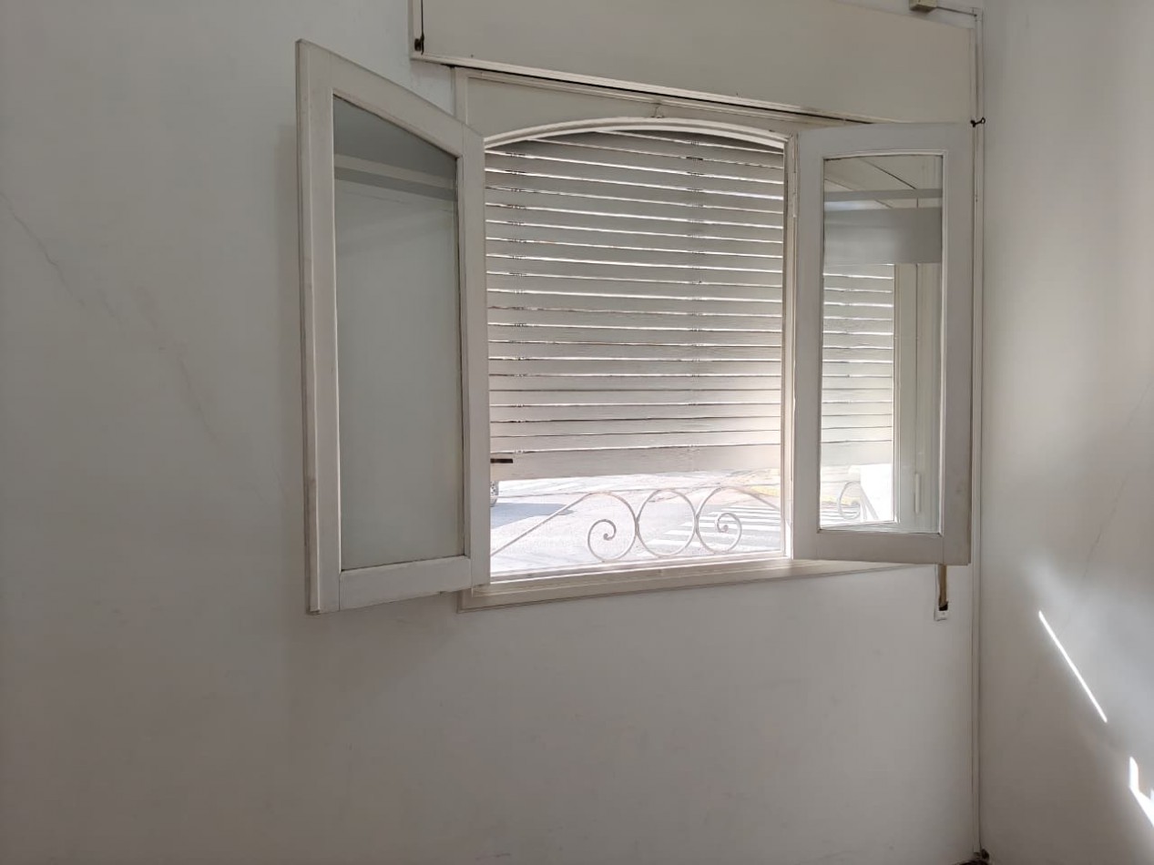 ADMINISTRACIONES Y MANDATOS - ALQUILA - OFICINAS