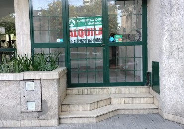 ADMINISTRACIONES Y MANDATOS - ALQUILA - LOCAL CENTRICO